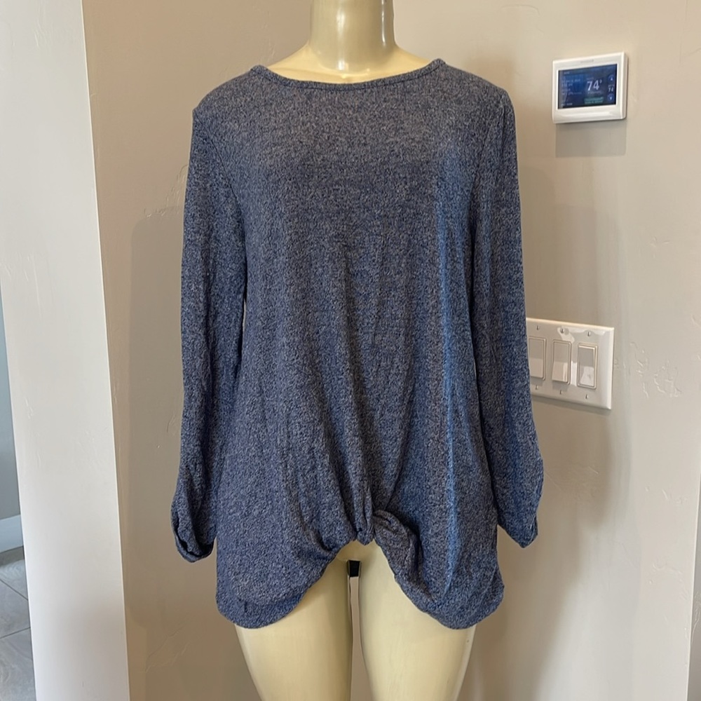 Thyme & Honey soft twist front sweater shirt size Large